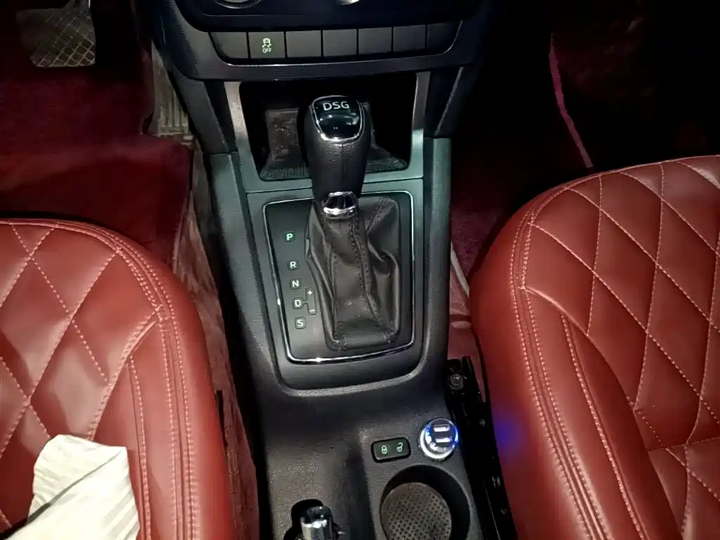 Škoda Yeti 2016 1.4TSI DSG Forward Edition фото 14