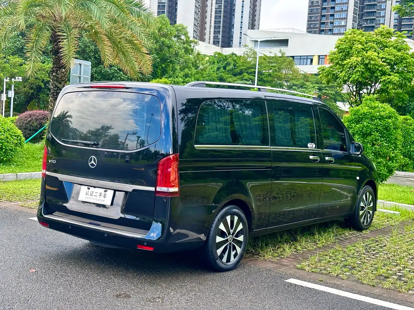 Mercedes-Benz Vito 2021 2.0T Business Edition 7-seater фото 19