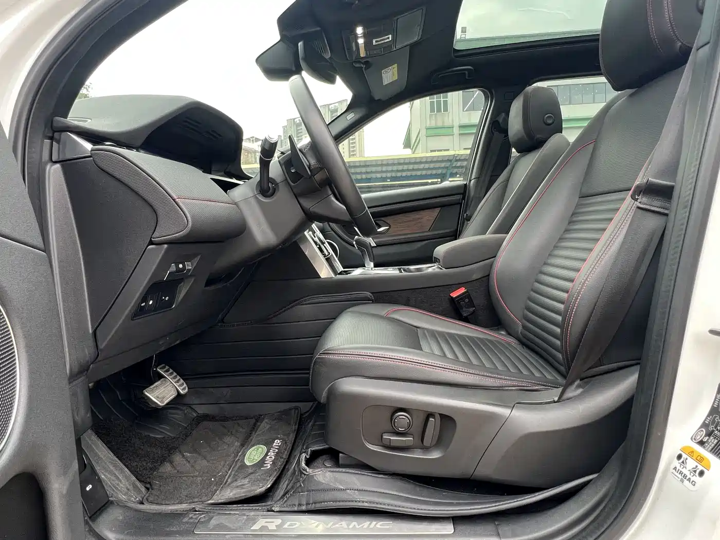 LAND ROVER DISCOVER NEW ENERGY SOURCES FOR SPORTS