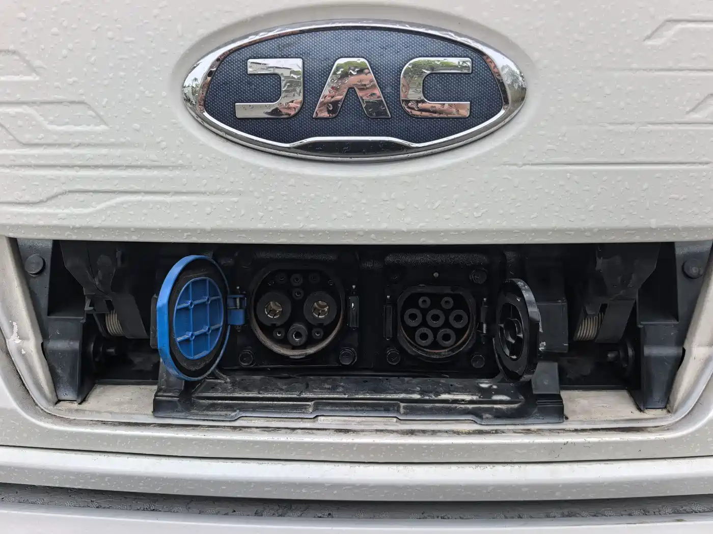 JAC Motors JAC iEVS4 2019 2019 Luxury Model