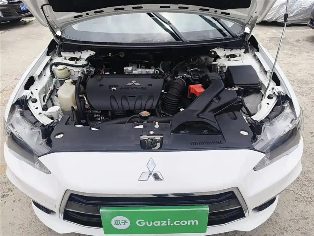 Mitsubishi Lancer EX 2016 1.8L CVT Black & White Replica фото 20
