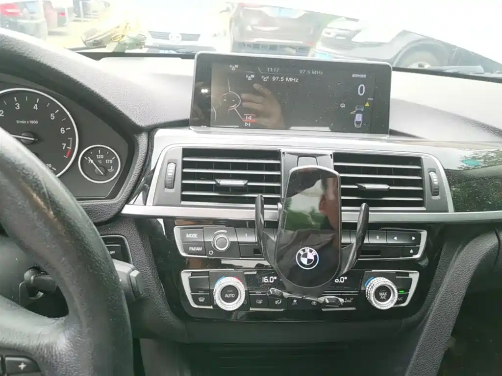 BMW 3 Series 2016 320Li Progressive фото 13