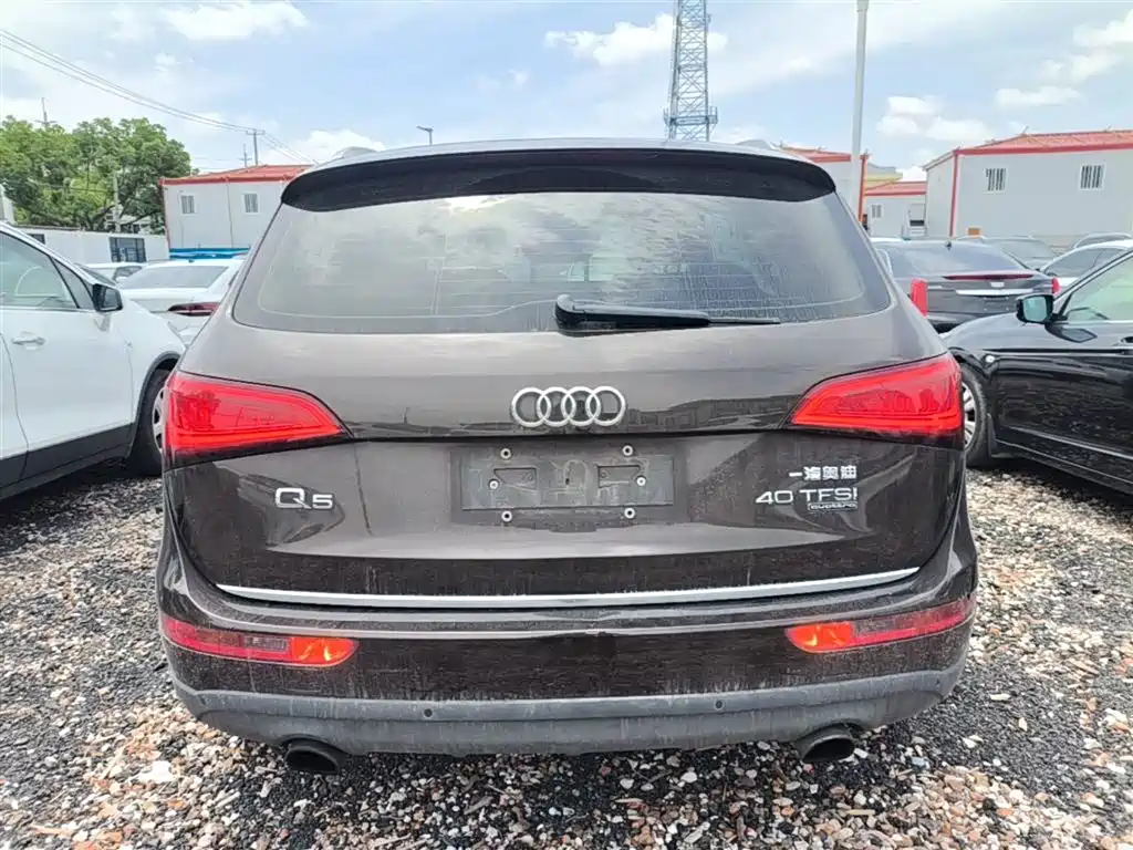 AUDI Q5