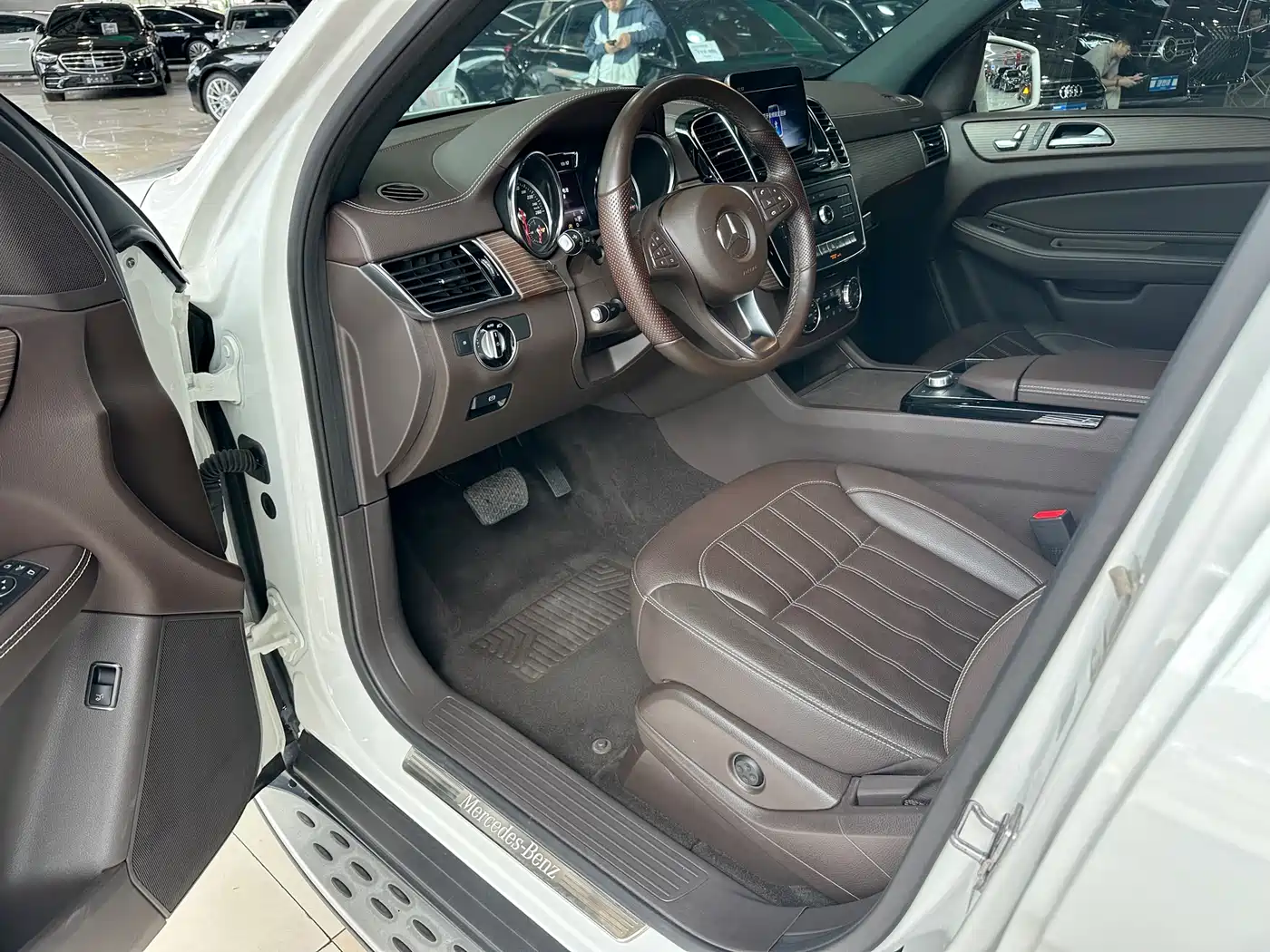 Mercedes-Benz GLE 2017 GLE 320 4MATIC Dynamic фото 8