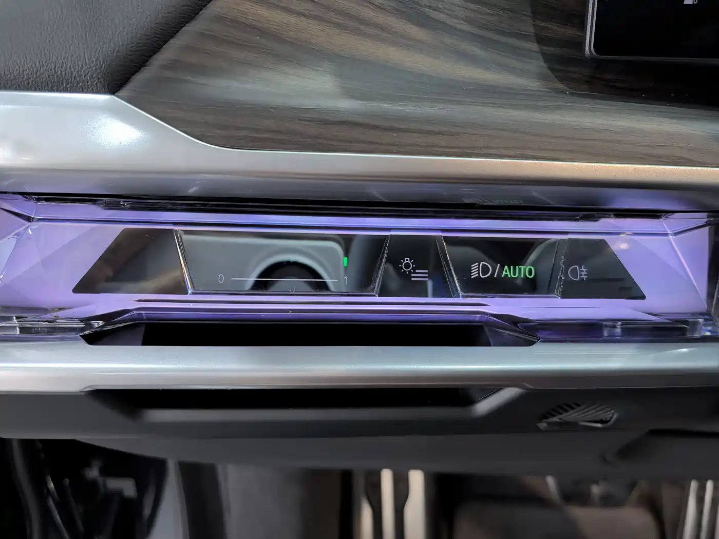 BMW 7 Series 2023 Model 735Li M Sport Package фото 6