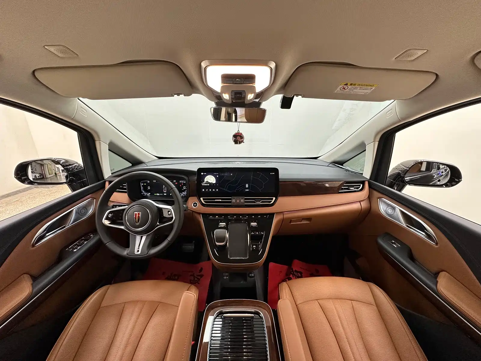 Фото 22 - Hongqi HQ9 PHEV