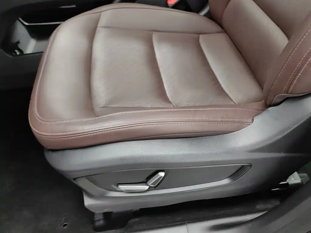 Geely Haoyue 2022 2022 1.8TD DCT Luxury 7-Seater