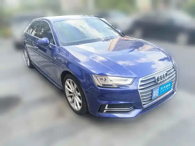 Audi A4L 2018 30th Anniversary 40 TFSI Fashion — фото 3