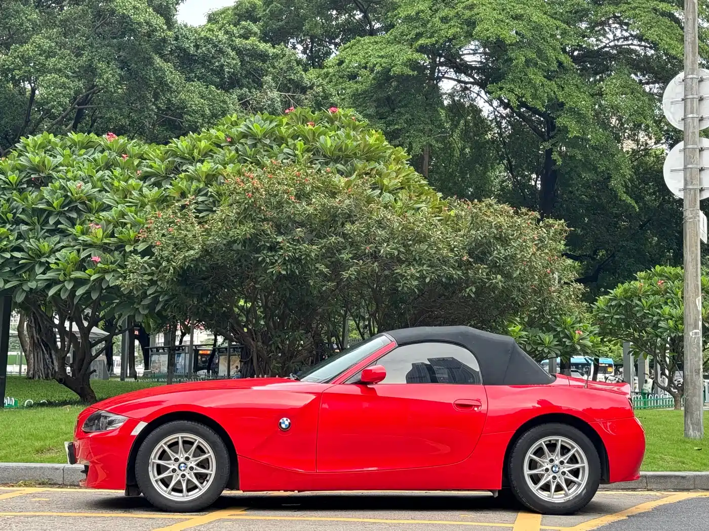 BMW Z4 2008 2006 2.5si Convertible Sports Car