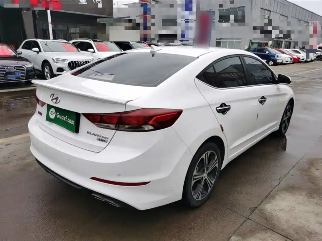 Hyundai Elantra 2018 1.4T DCT Dynamic·Vitality Model фото 7
