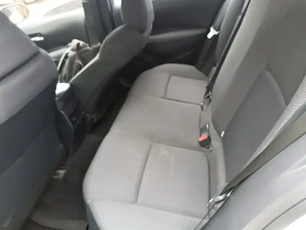 Toyota Corolla 2019 1.2T S-CVT GL Pioneer Edition фото 17