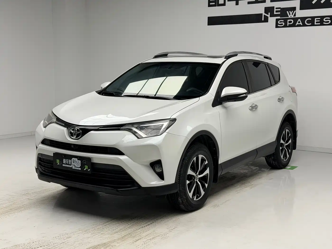 Toyota RAV4 Rongfang 2016 2.0L CVT 2WD Trend (China V)