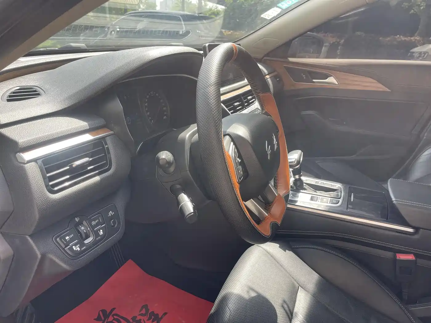 Hongqi H5 2018 30TD Smart Connected Royal Edition фото 7