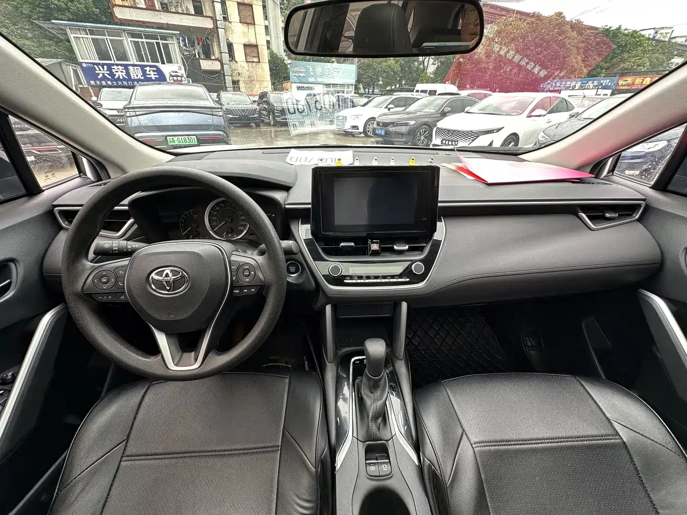 Toyota Frontlander 2023 2.0L CVT Leading Edition фото 13