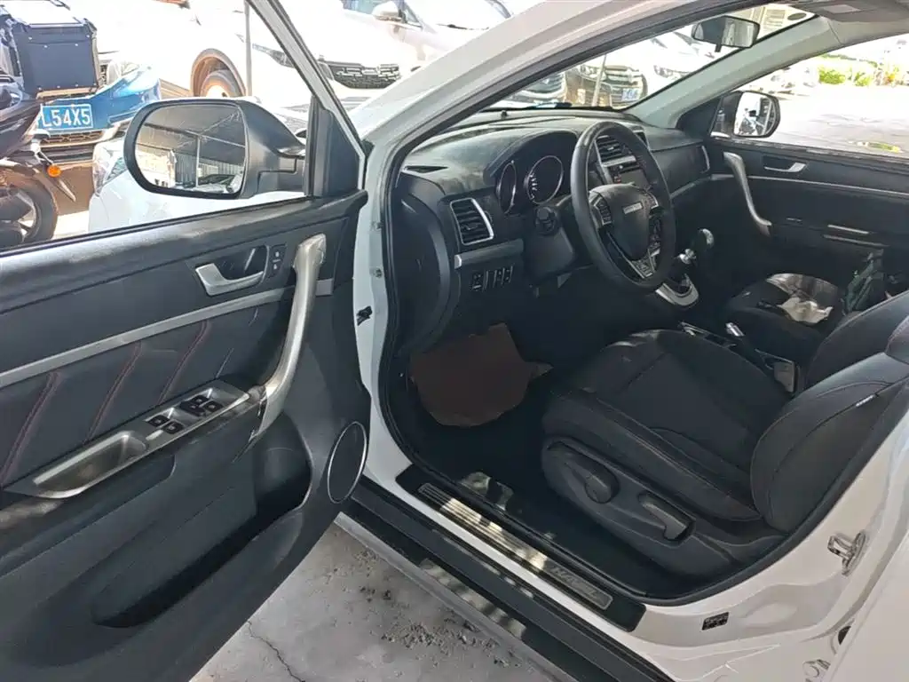 Haval M6 2018 1.5T Manual 2WD Elite фото 16