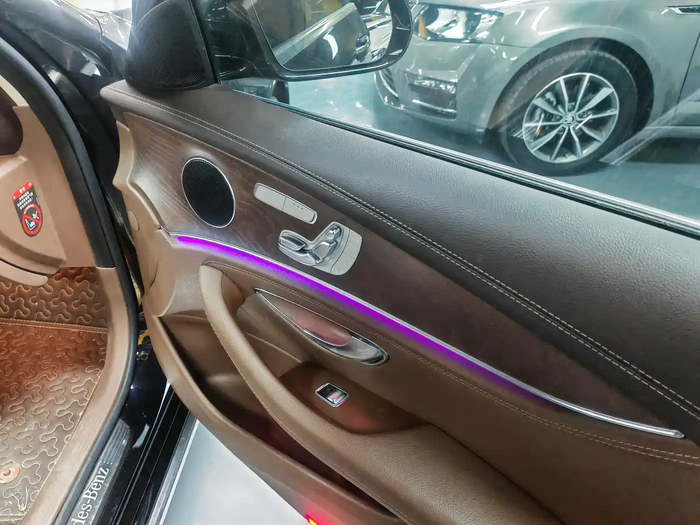 Mercedes-Benz E-Class 2018 E 300 L Luxury фото 6