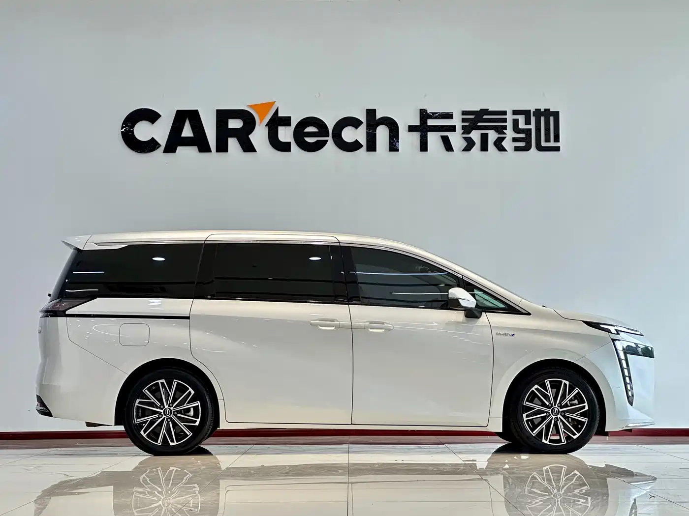 GAC Trumpchi Trumpchi E8 NEV 2024 Model 150km MAX фото 4