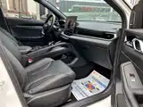Фото 15 - Geely Coolray