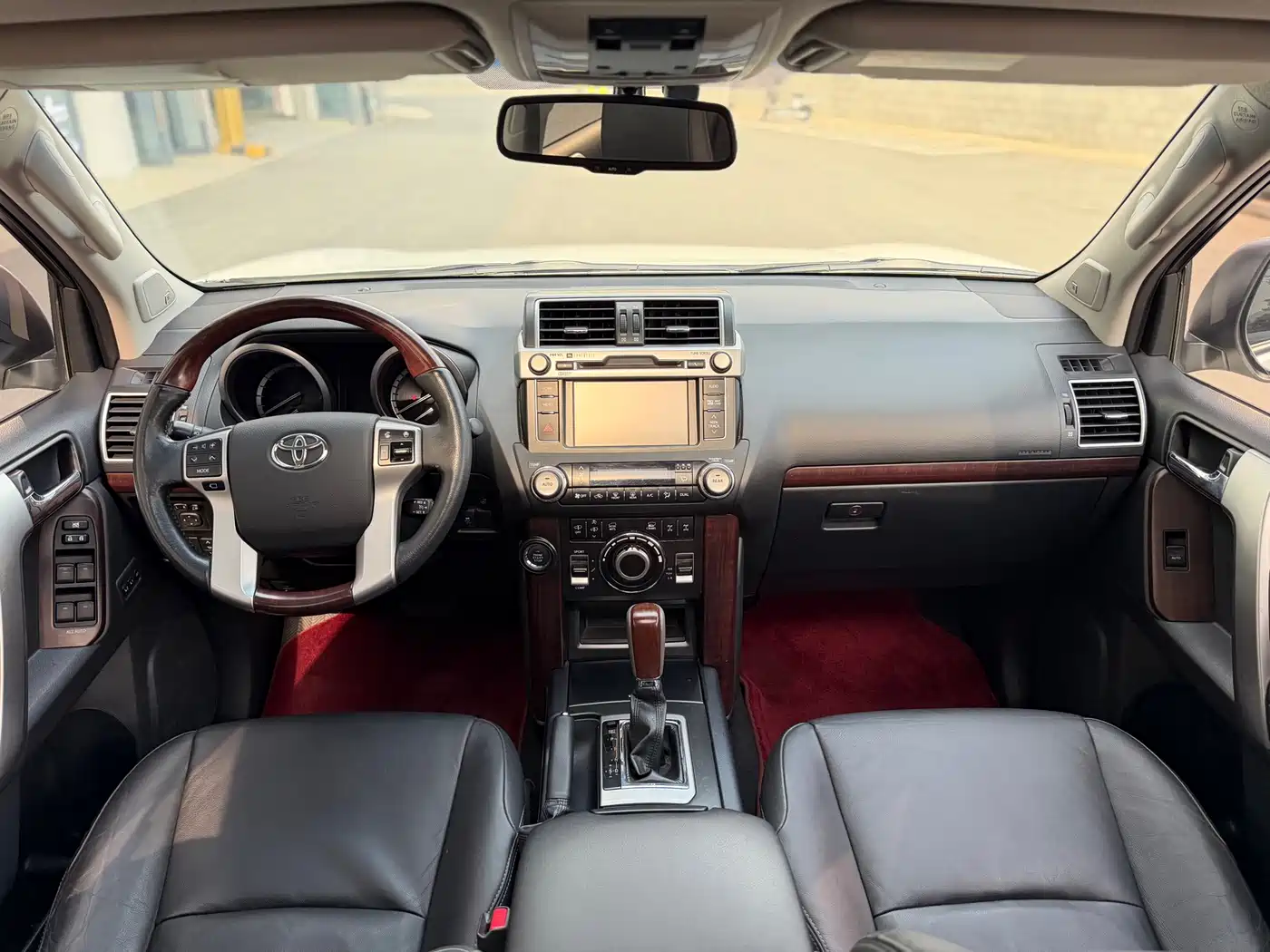 Toyota Prado 2016 3.5L Auto VX NAVI фото 8