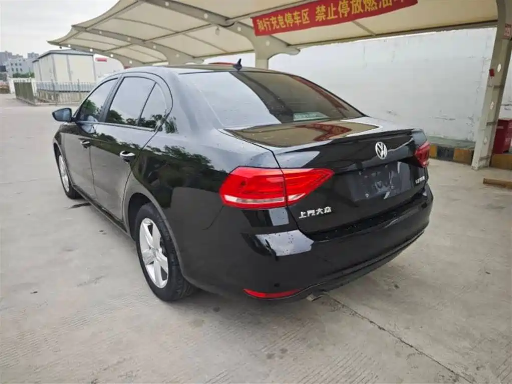 Volkswagen Lavida 2018 Classic 1.5L Automatic Trend China VI фото 7