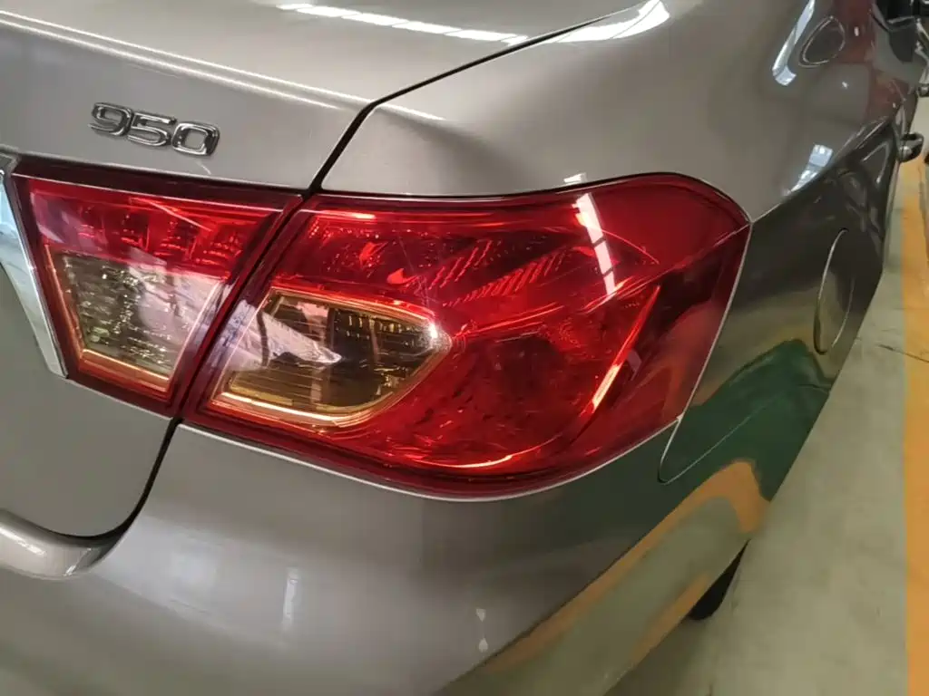 Roewe 950 2017 2012 2.0L Comfort Edition
