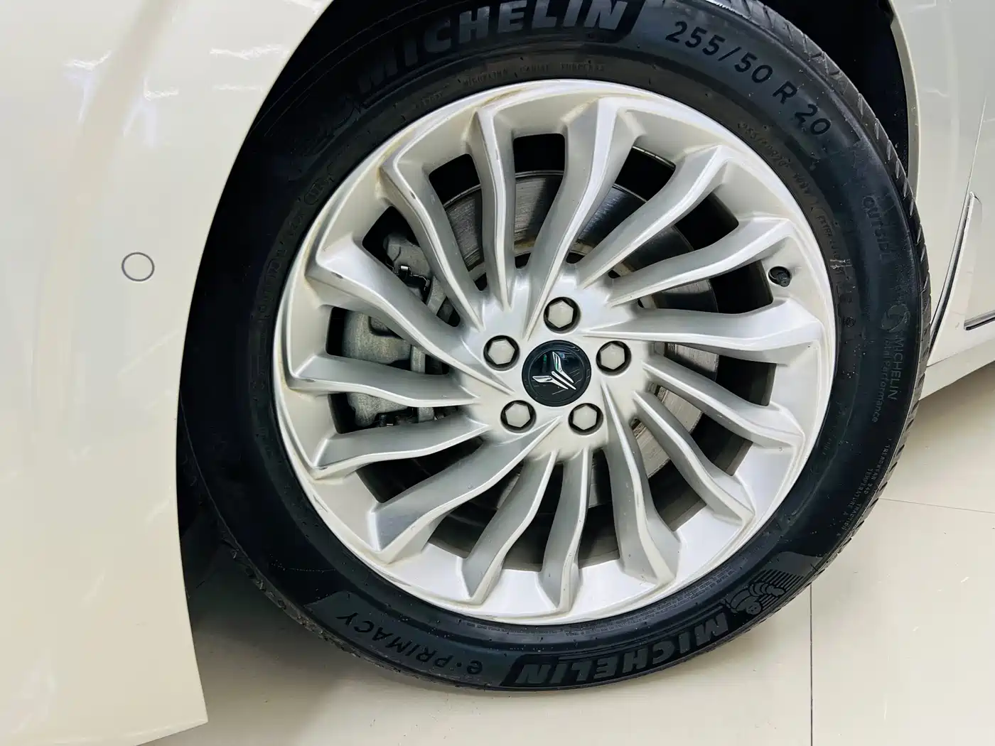 Voyah Auto Voyah Dreamer 2022 Low-carbon Dream+Smart Package фото 3