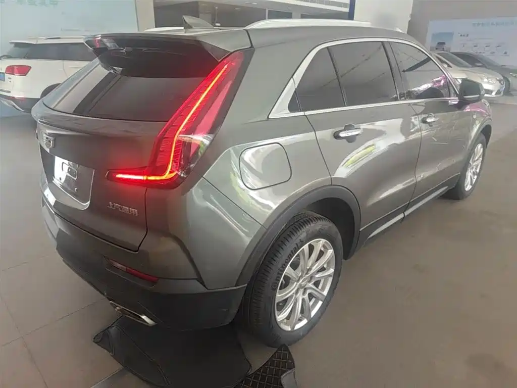 Cadillac XT4 2018 Model 28T 2WD Technology фото 7