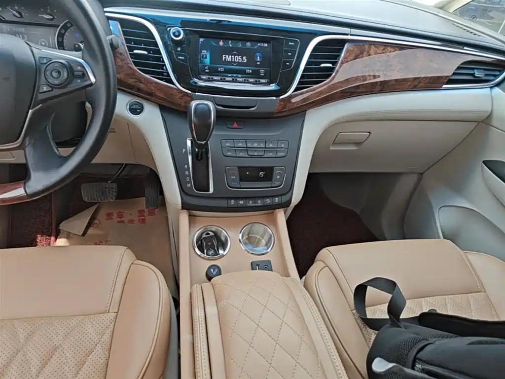 Buick GL8 2017 ES 28T Comfort Type China V фото 14