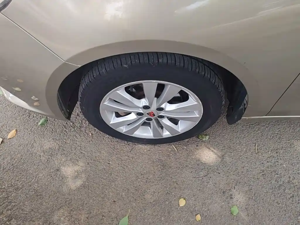 Roewe 360 2016 2016 1.5L Manual Smart Screen Edition