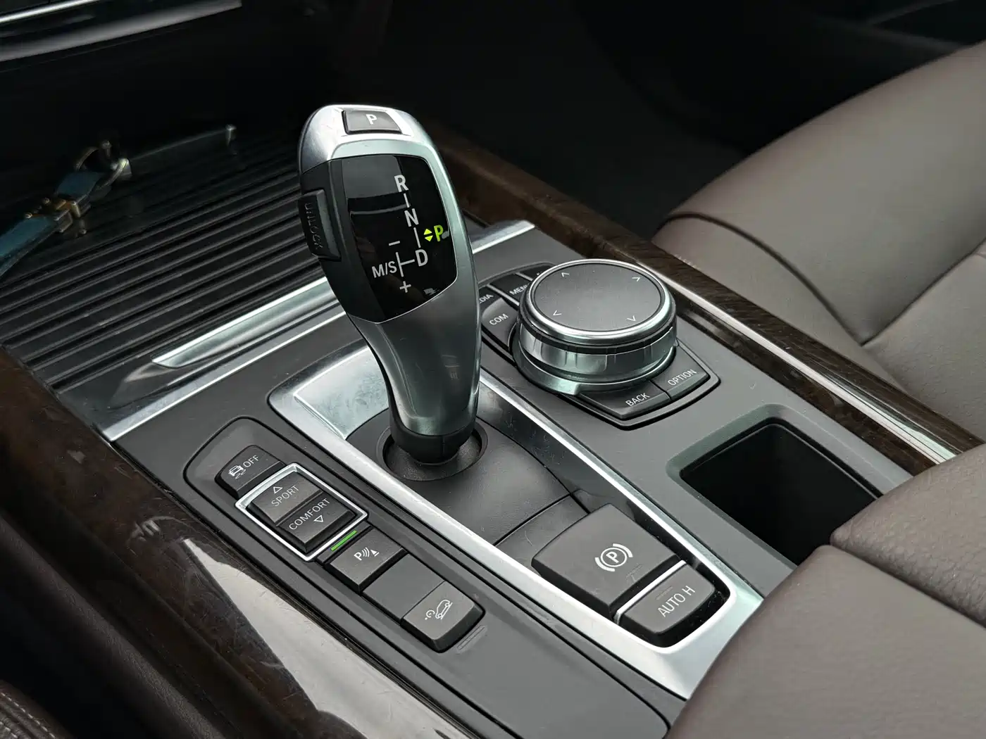 BMW X5 (Import) 2017 xDrive28i фото 12