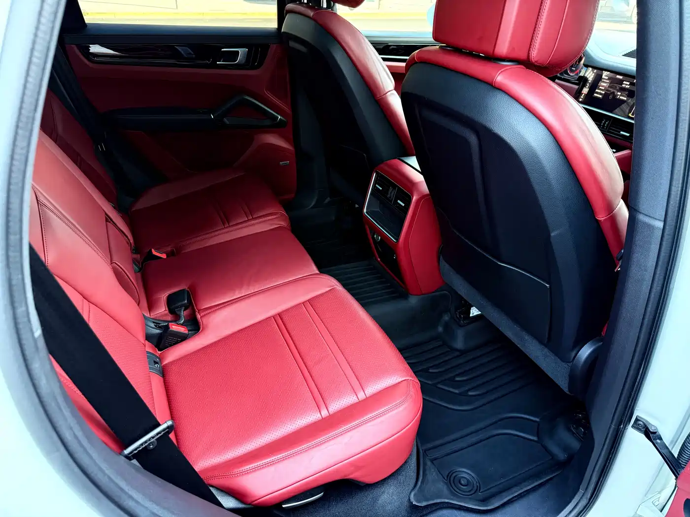 PORSCHE CAYENNE NEW ENERGY