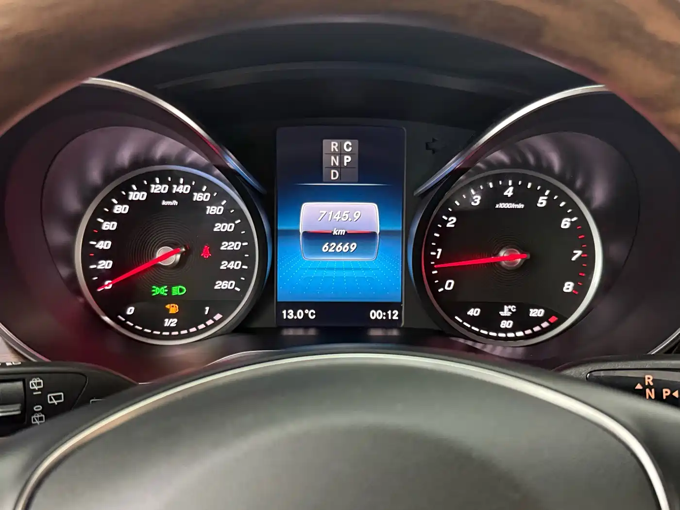 MERCEDES-BENZ V CLASS