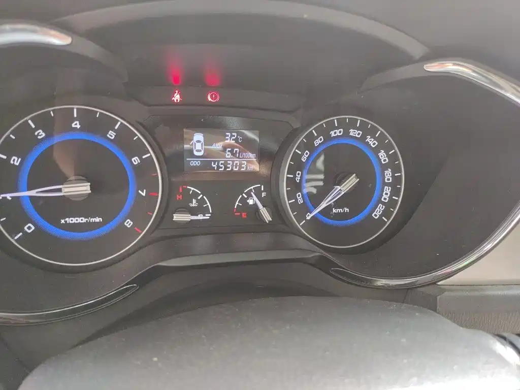 Changan Yuexiang V7 2017 2016 1.6L Manual Le Shang (China IV)