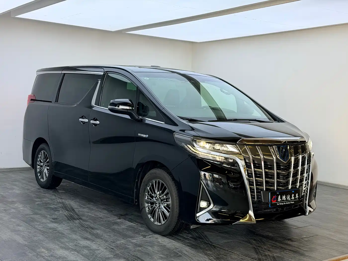 Toyota Alphard 2021 Hybrid 2.5L Premium фото 4