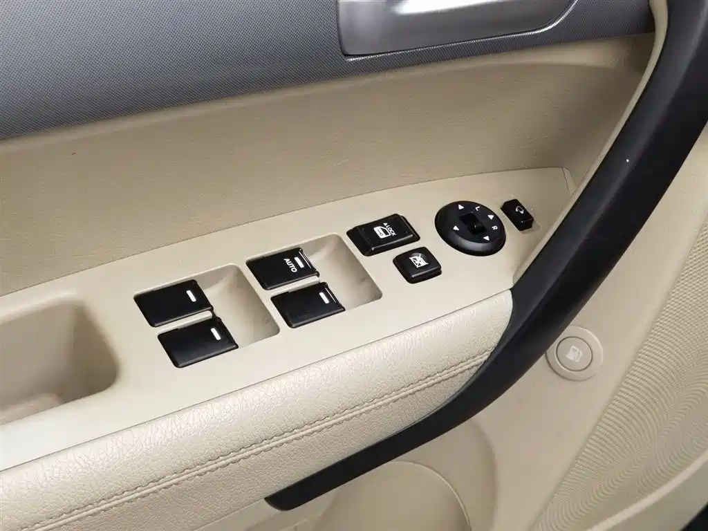 Photo 9 - Kia Sorento