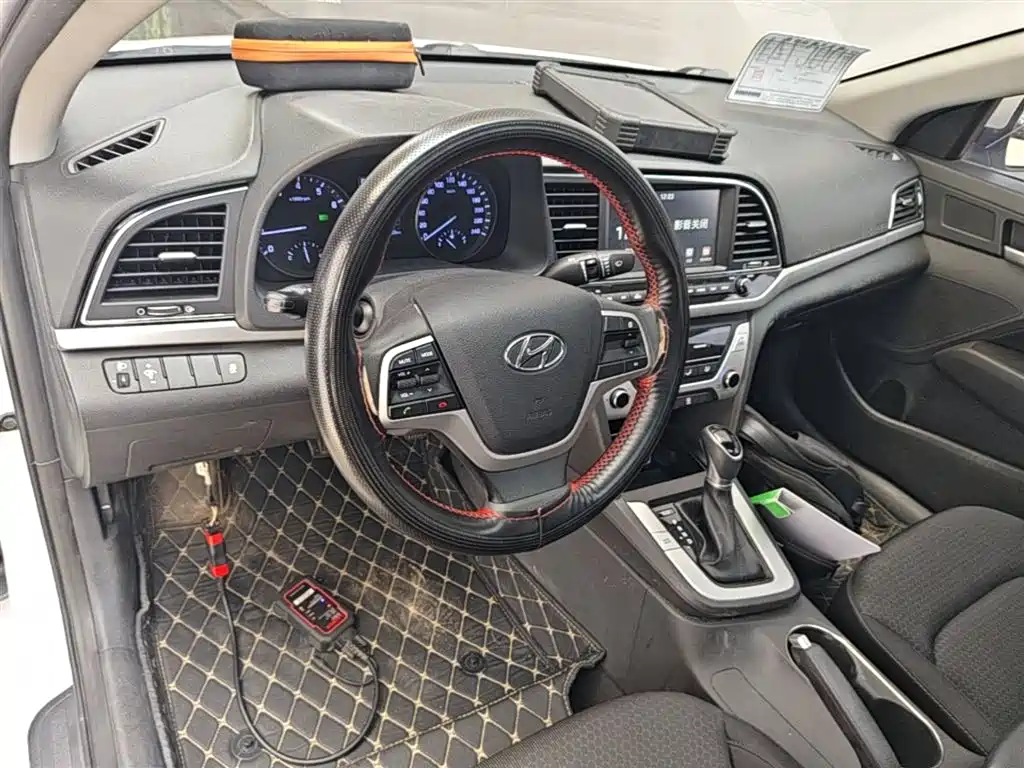Hyundai Elantra 2016 Model 1.6L Automatic Smart Elite фото 10