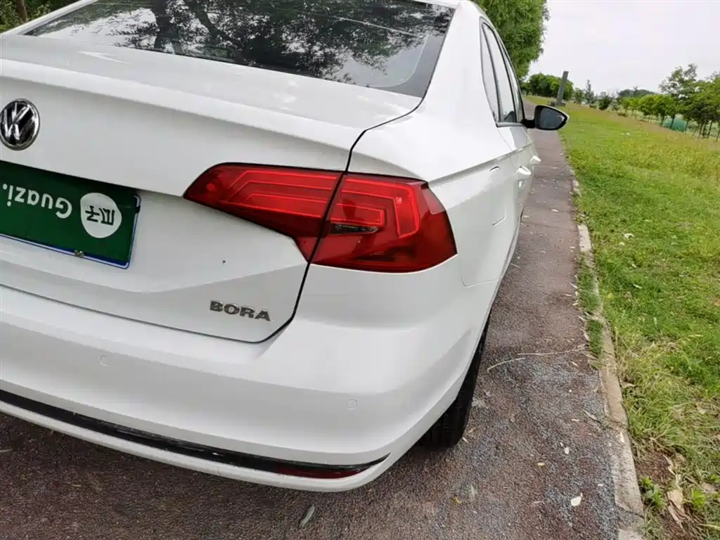 Volkswagen Bora 2016 Model 1.6L Automatic Fashion фото 8
