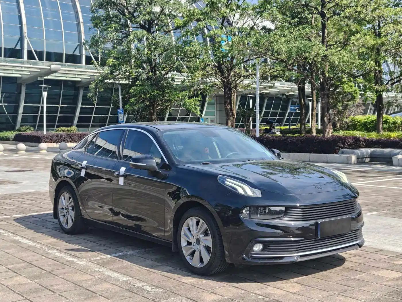 Lynk & Co 03 2018 1.5TD DCT Standard (China V) фото 3