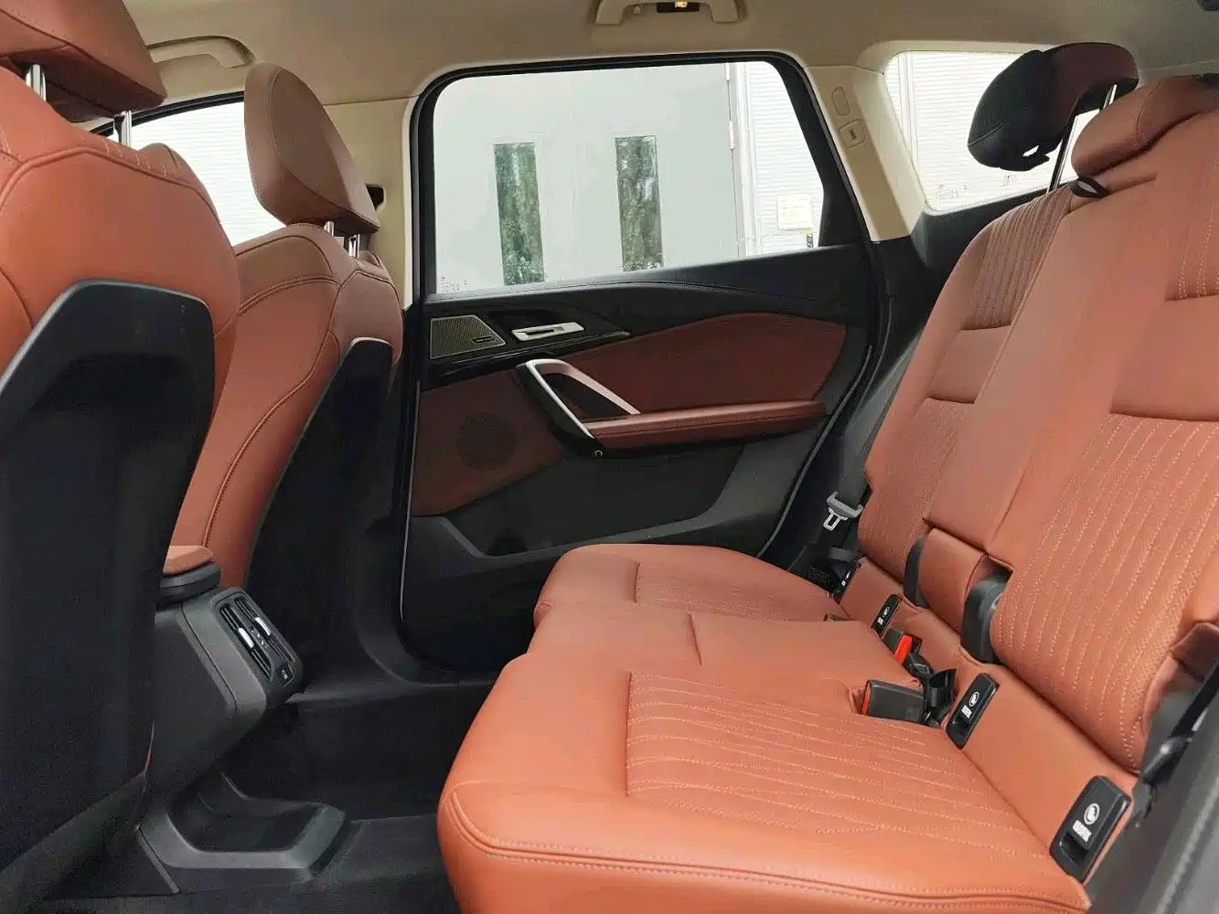 BMW X1 2025 2026 Model Year sDrive25Li X Design Package