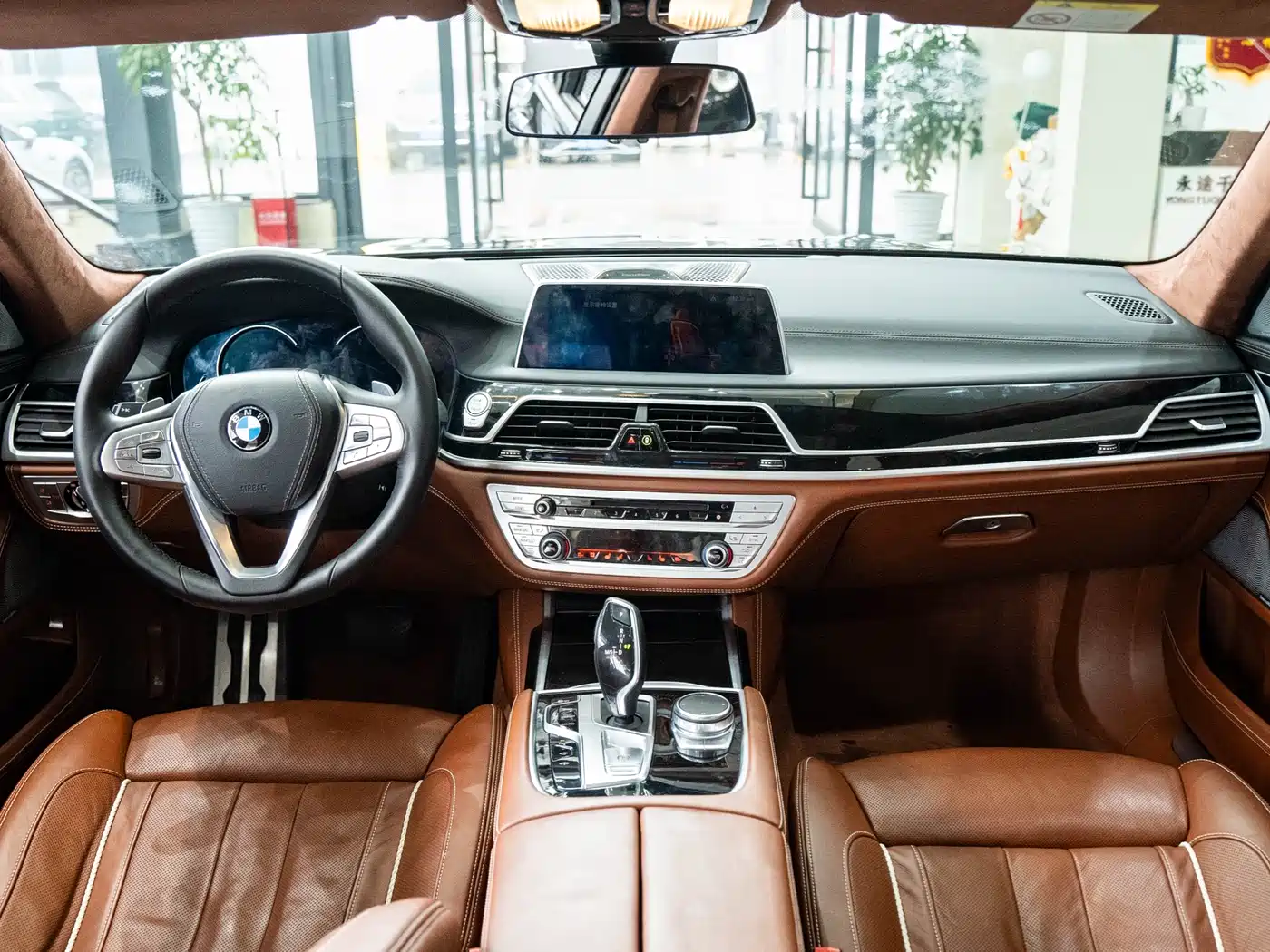 BMW 7 Series 2018 750Li xDrive M Sport Package фото 11