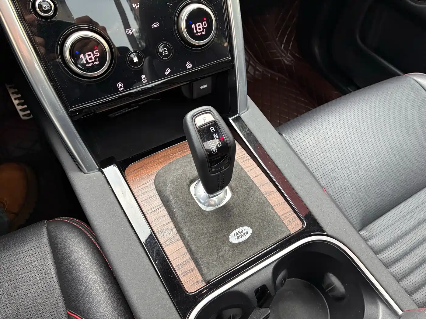 Land Rover Discovery Sport 2022 Model Facelift 249PS R-Dynamic S Performance Edition 5-seater фото 7