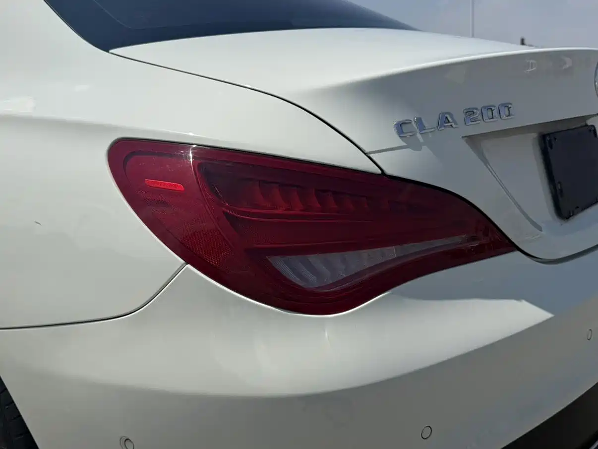 Mercedes-Benz CLA (Import) 2015 CLA 200 фото 11