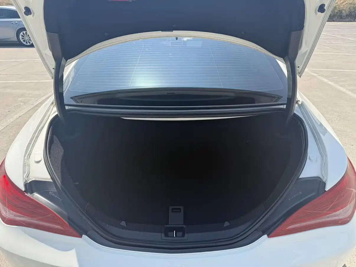 Mercedes-Benz CLA (Import) 2015 CLA 200 фото 9