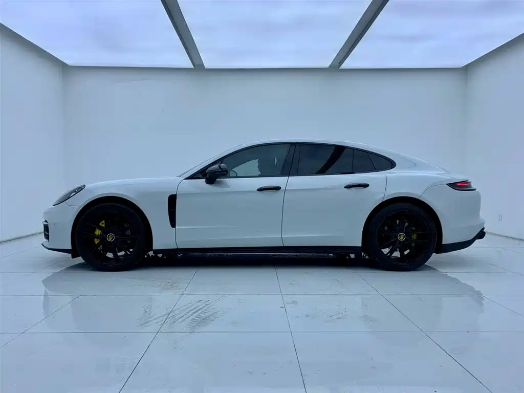 Porsche Panamera 2023 Facelift Panamera 2.9T Platinum Edition фото 4