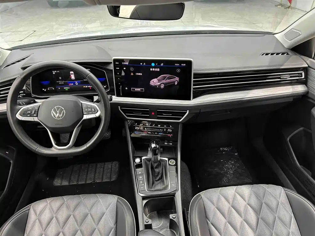 Volkswagen Sagitar 2023 Model Year 200TSI DSG Surpass Edition фото 2