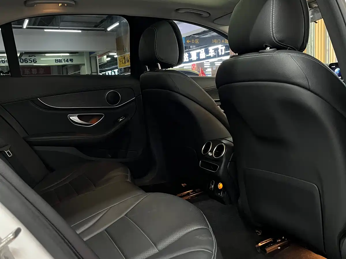 Mercedes-Benz C-Class 2020 C 260 L Sport фото 12