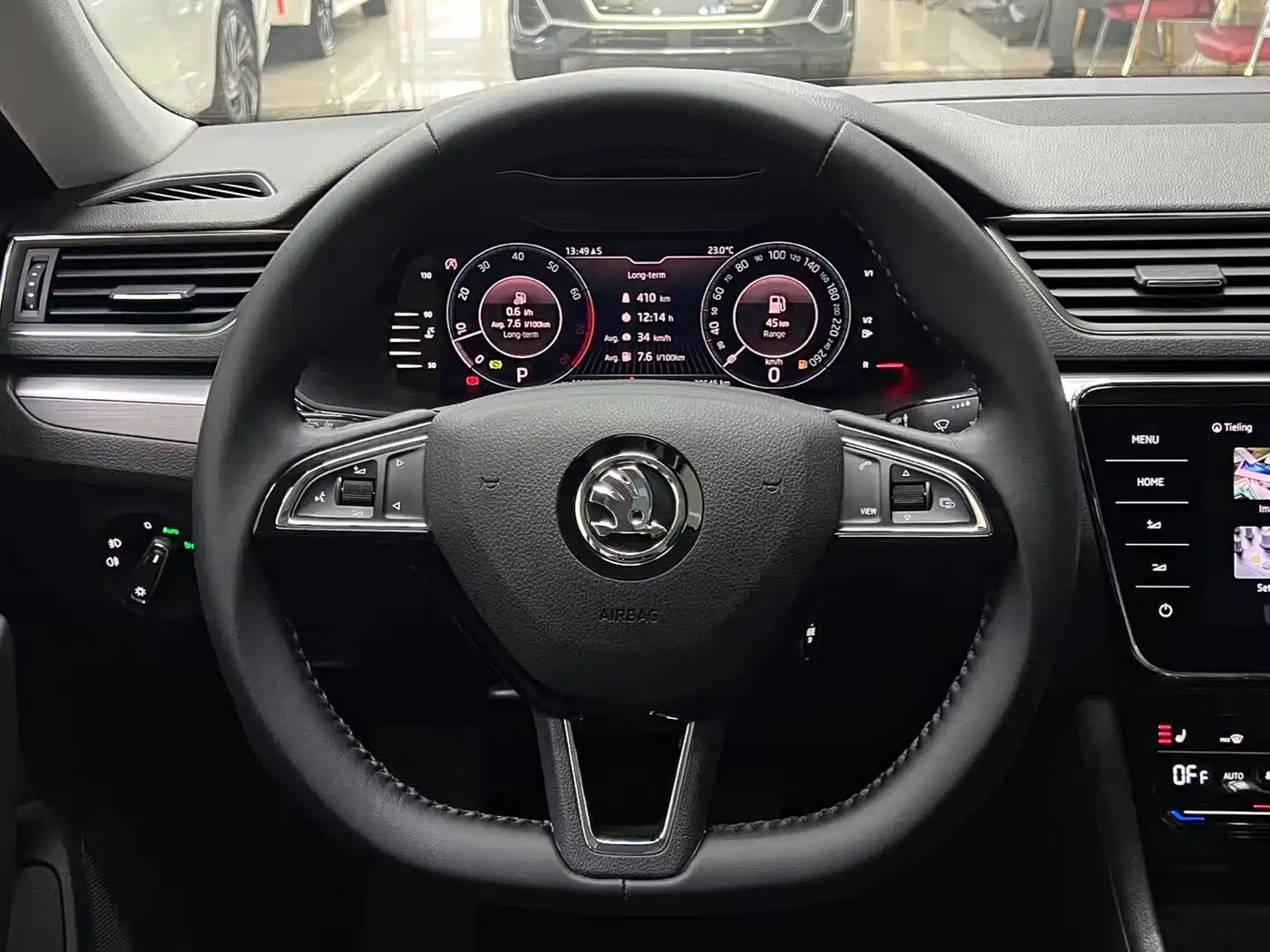 Škoda Superb 2024 TSI280 DSG Premium Edition фото 11