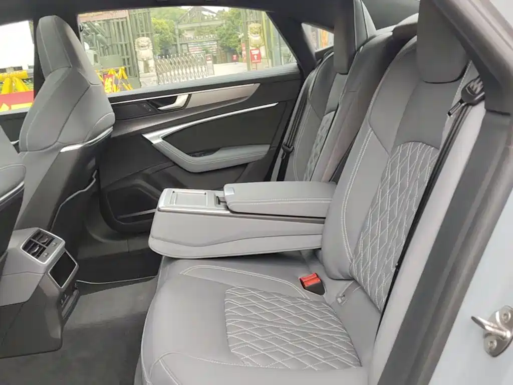 Audi A7L 2025 2024 45 TFSI quattro RS Kit Racing Edition