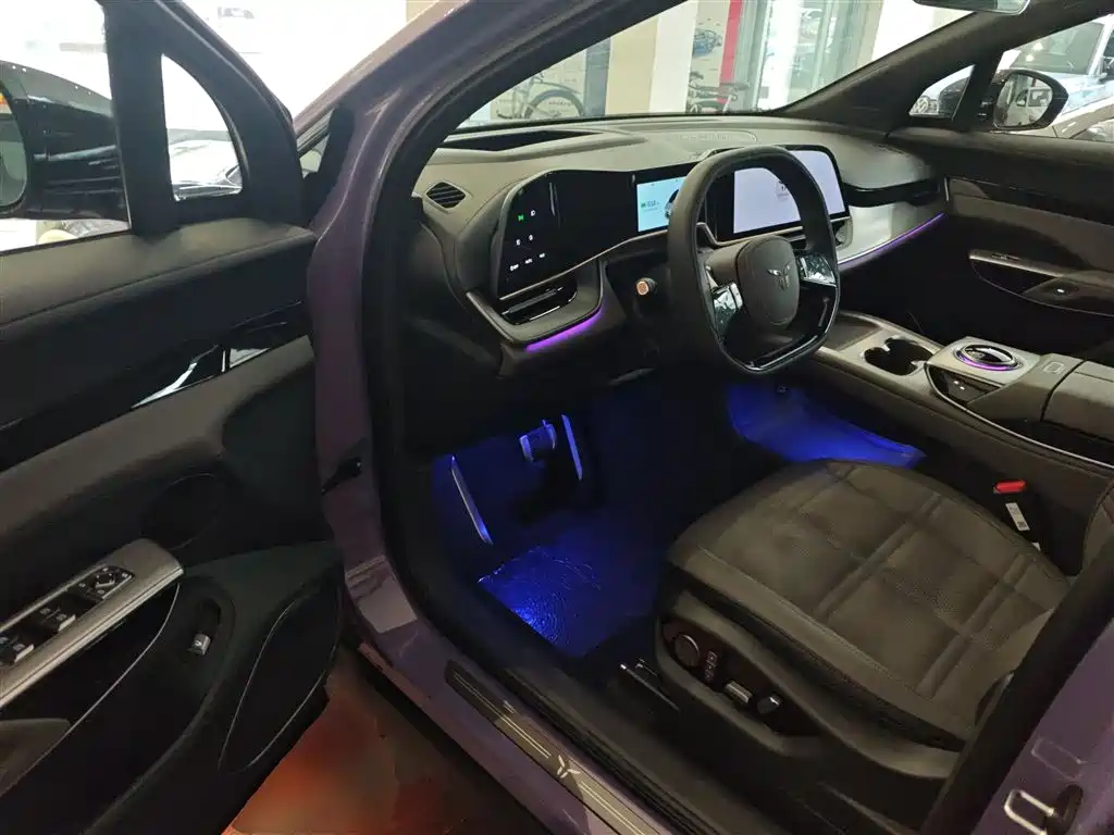Hongqi Tian Gong 08 2025 730 Smart Selection Edition фото 16
