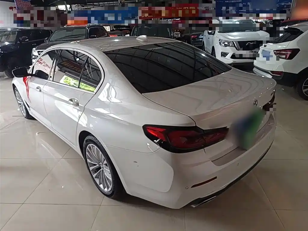 BMW 5 Series 2022 Model Second Facelift 525Li Luxury Package фото 5